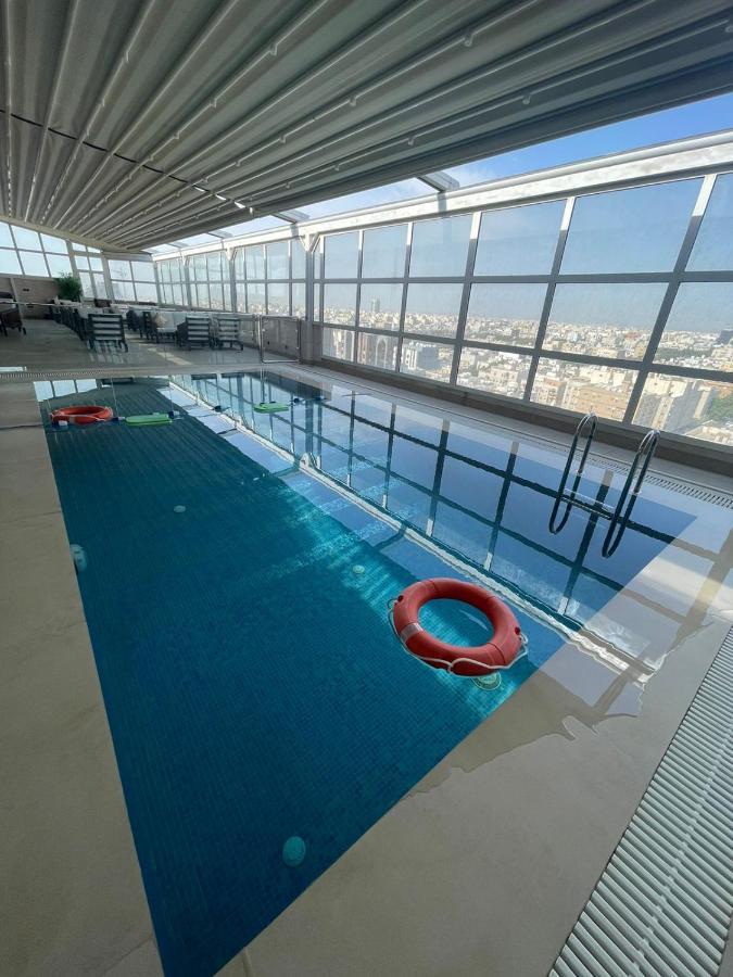 Hotel Weekend Sari 4*